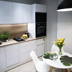 Rynek 20/21 -cosy New On The Market Square - 4 Bedrooms - 8 People Apartment
