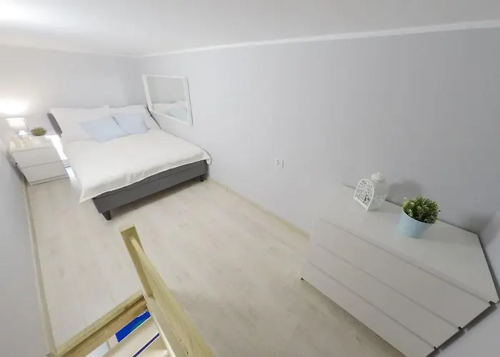 Rynek 20/21 -cosy New On The Market Square - 4 Bedrooms - 8 People * فروتسواف